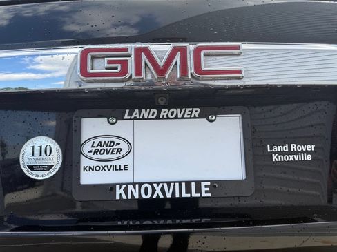 Used 2015 GMC Yukon Denali w/ Premium Package RWD image 5