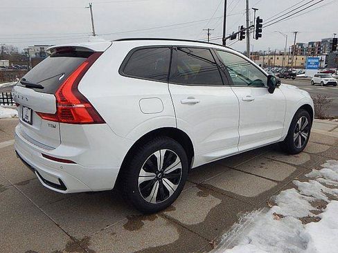 New 2025 Volvo XC60 T8 Core w/ Protection Package Premier AWD/4WD image 7