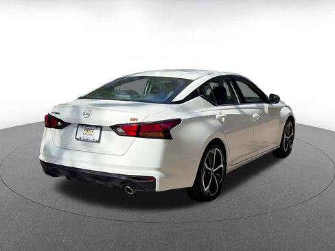 Used 2025 Nissan Altima 2.5 SR image 14
