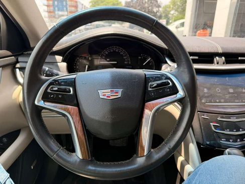Used 2019 Cadillac XTS FWD image 24
