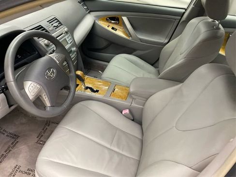 Used 2007 Toyota Camry XLE FWD image 10