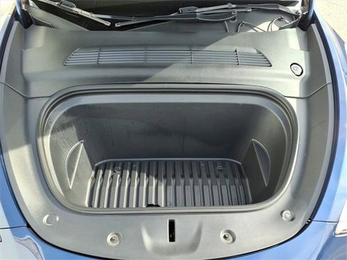 Used 2023 Tesla Model Y Long Range image 12