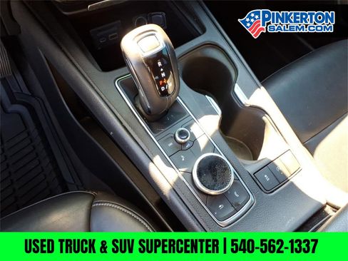 Used 2019 Cadillac XT4 Premium Luxury image 26