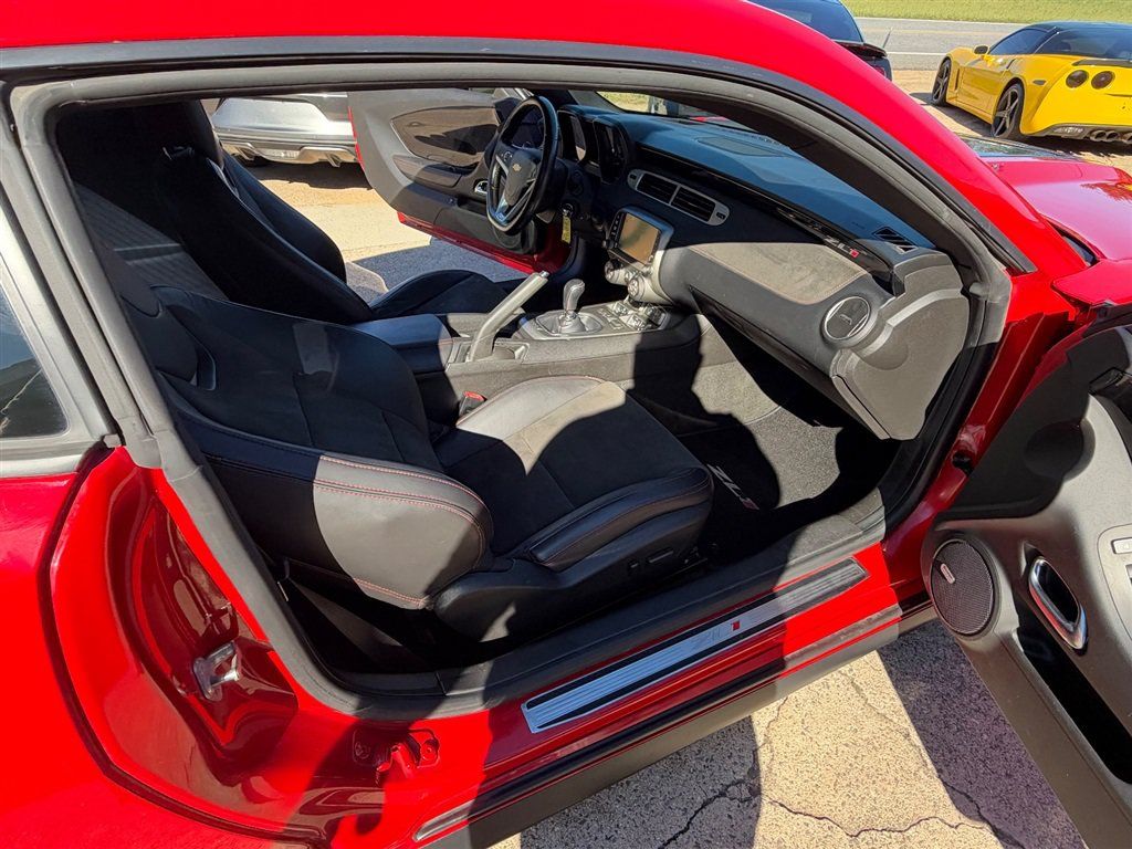 Used 2013 Chevrolet Camaro ZL1 RWD image 14
