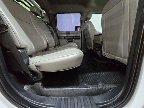 Used 2022 Ford F250 XL w/ Power Equipment Group AWD/4WD image 19