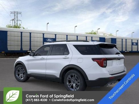 New 2026 Ford Explorer Active image 4