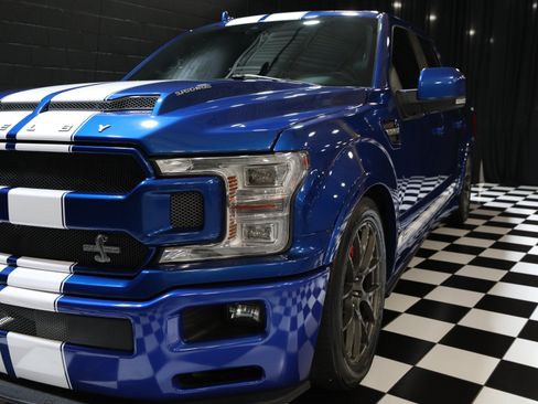 Used 2018 Ford F150 Lariat w/ Equipment Group 502A Luxury AWD/4WD image 9