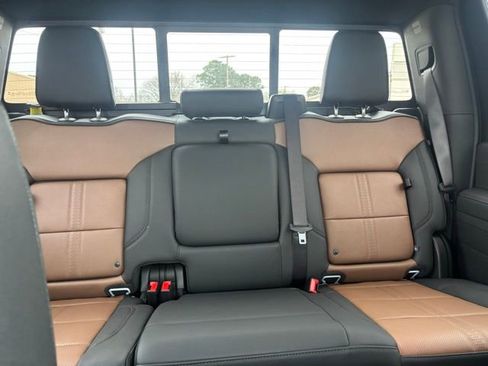New 2026 Chevrolet Silverado 2500 High Country w/ High Country Premium Package AWD/4WD image 17
