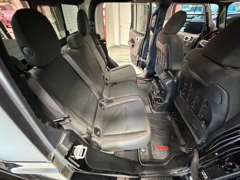 Used 2020 Jeep Gladiator Rubicon AWD/4WD image 49