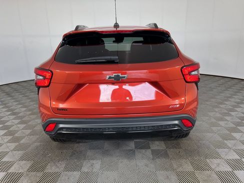 Used 2024 Chevrolet Trax RS w/ Driver Confidence Package FWD image 7