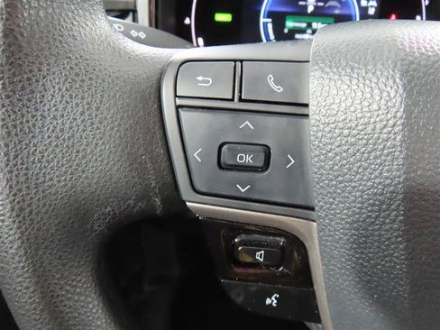 Used 2025 Toyota Camry LE FWD image 23