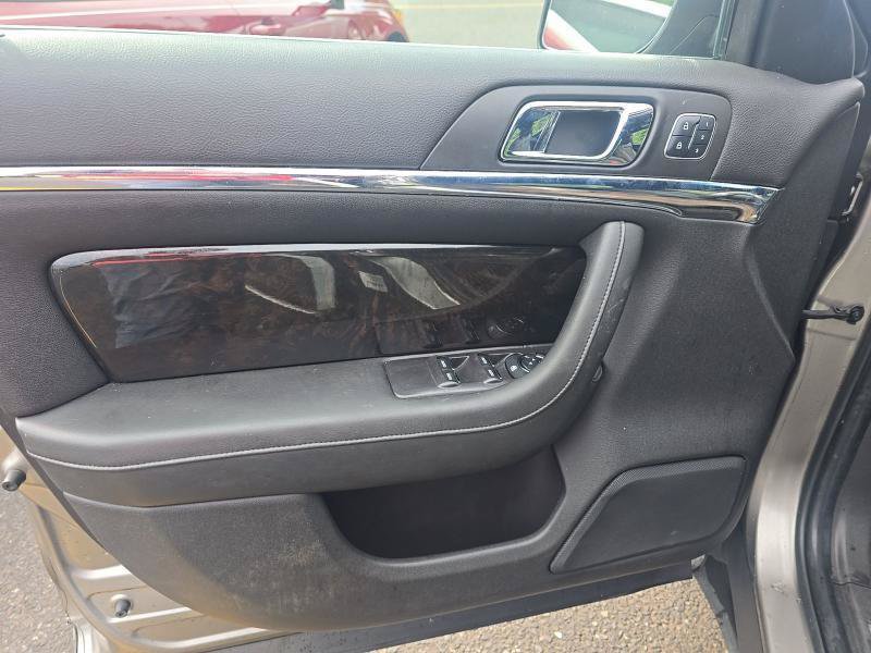 Used 2015 Lincoln MKS w/ Equipment Group 101A FWD image 7