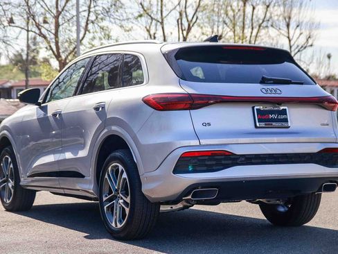 New 2025 Audi Q5 Premium image 4