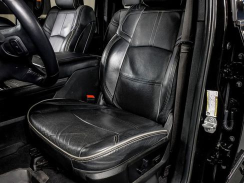 Used 2024 RAM 3500 Limited AWD/4WD image 28
