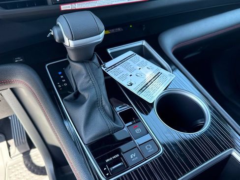 New 2026 Toyota Sienna XSE FWD image 26