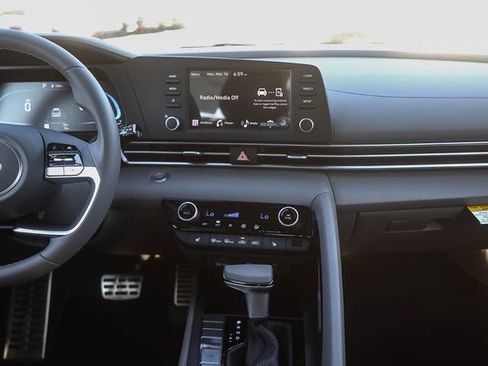 New 2026 Hyundai Elantra SEL Sport image 14