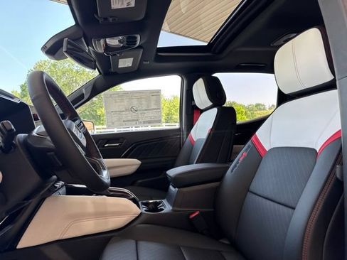 New 2026 GMC Canyon AT4X AWD/4WD image 4