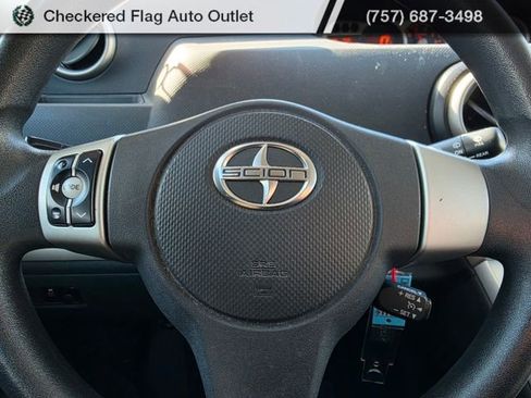 Used 2009 Scion xB Base image 12