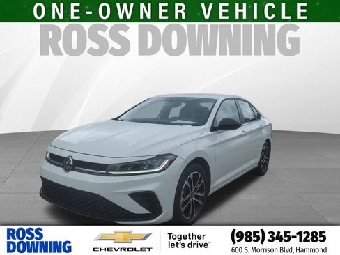 Used 2025 Volkswagen Jetta Sport FWD image 1