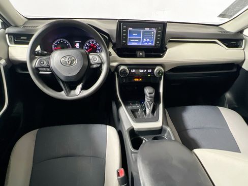 Used 2019 Toyota RAV4 XLE FWD image 30