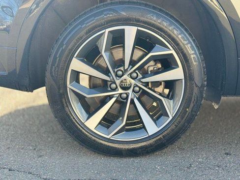 Certified 2024 Audi Q5 2.0T Premium Plus image 10