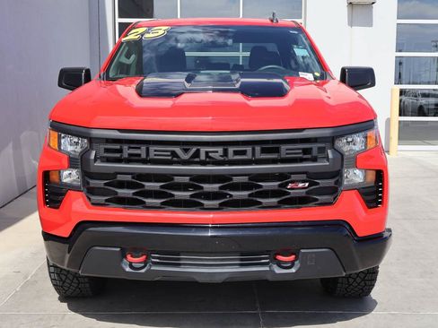 Used 2023 Chevrolet Silverado 1500 Custom Trail Boss w/ LPO, Dark Essentials Package AWD/4WD image 5