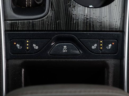 Used 2016 Chevrolet Impala LTZ FWD image 40