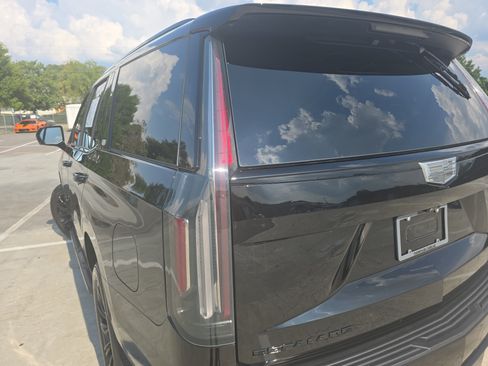 Used 2024 Cadillac Escalade Sport w/ LPO, ONYX Package AWD/4WD image 36