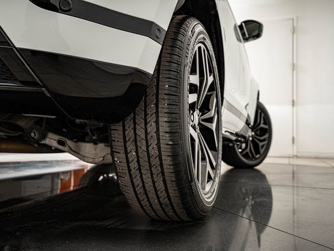 Used 2021 Land Rover Range Rover Evoque R-Dynamic SE image 41