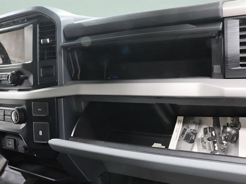 Used 2023 Ford F150 XLT w/ XTR Package image 29