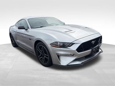 Used 2019 Ford Mustang GT w/ Equipment Group 301A RWD image 8