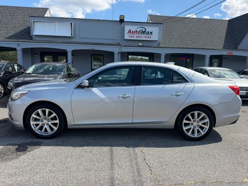 Used 2016 Chevrolet Malibu LTZ FWD image 2