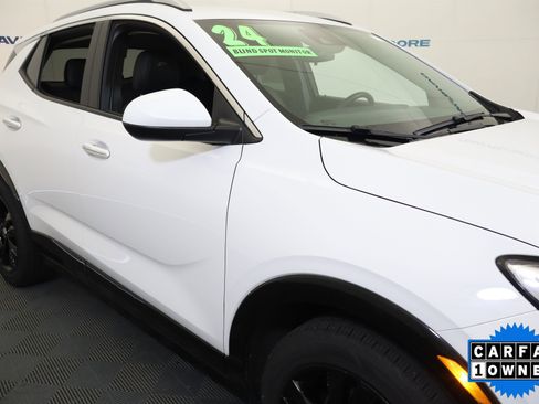 Used 2024 Buick Encore GX Sport Touring FWD image 4