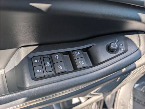 Used 2023 Jeep Grand Cherokee Altitude AWD/4WD image 20