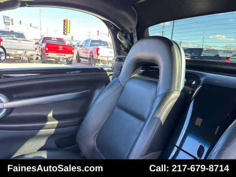 Used 2005 Chevrolet SSR w/ Preferred Equipment Group image 41