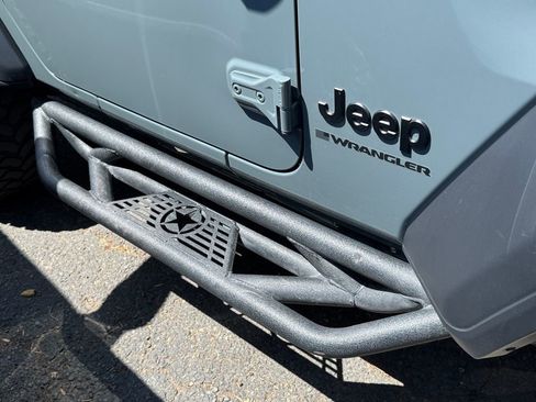 Used 2024 Jeep Wrangler Sport AWD/4WD image 17