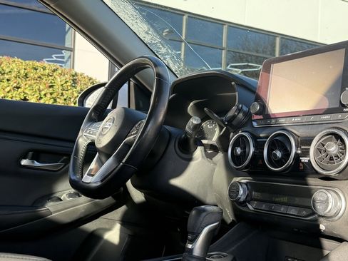 Used 2021 Nissan Sentra SV image 28