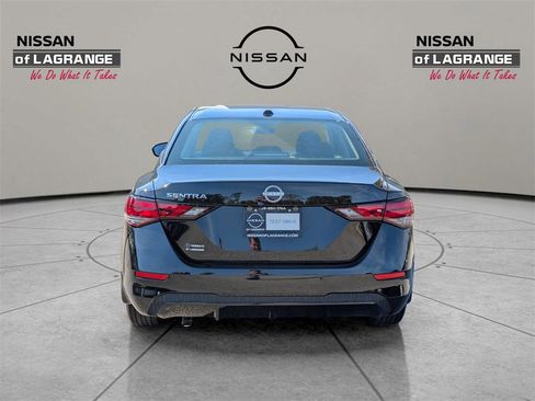 New 2025 Nissan Sentra SV image 6