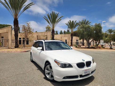 Used 2006 BMW 530xi Wagon AWD/4WD image 2