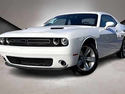 Used 2016 Dodge Challenger SXT