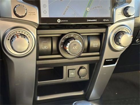 Used 2020 Toyota 4Runner SR5 image 10