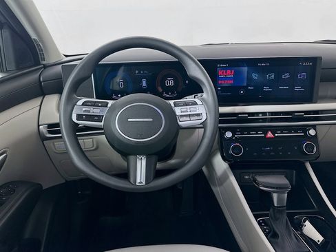 Certified 2025 Hyundai Tucson SEL image 21