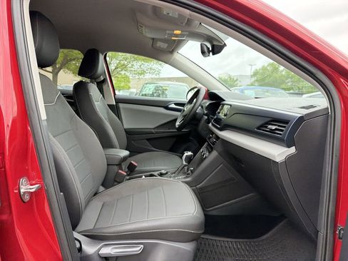 Used 2023 Volkswagen Taos SE AWD/4WD image 17