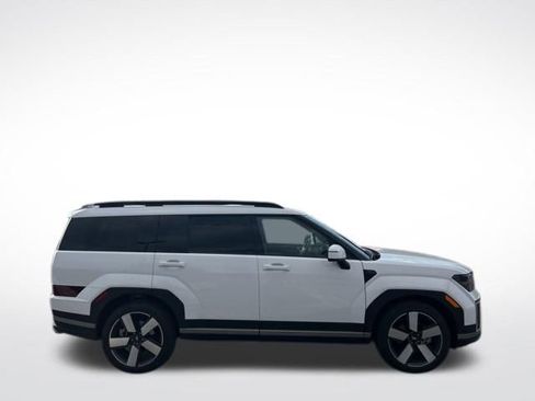 Used 2025 Hyundai Santa Fe Limited image 5