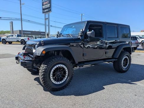 Used 2017 Jeep Wrangler Unlimited Sport w/ Quick Order Package 24S AWD/4WD image 8