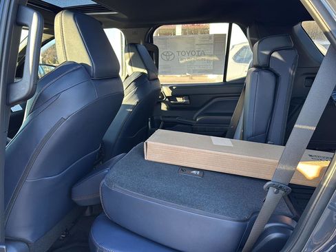 New 2026 Toyota 4Runner 4WD image 9