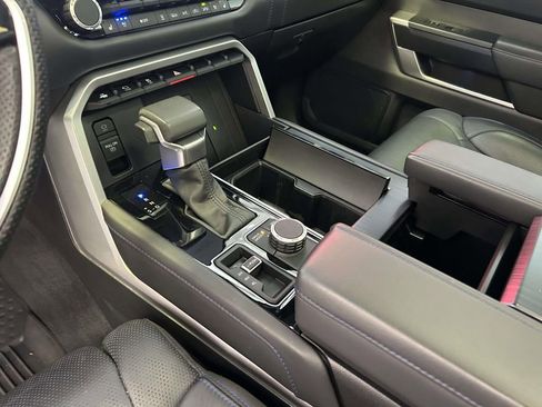 Used 2024 Toyota Tundra Platinum AWD/4WD image 26