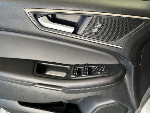 Used 2024 Ford Edge SEL AWD/4WD image 19