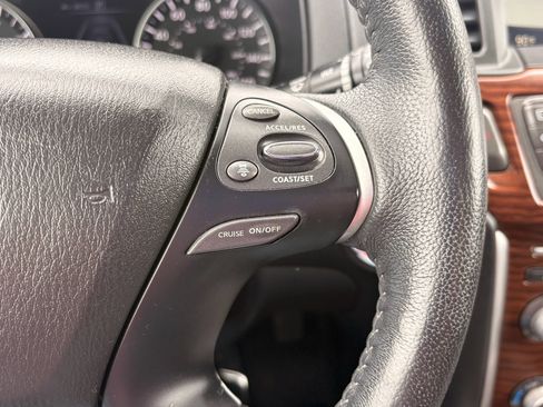 Used 2020 Nissan Pathfinder Platinum AWD/4WD image 22