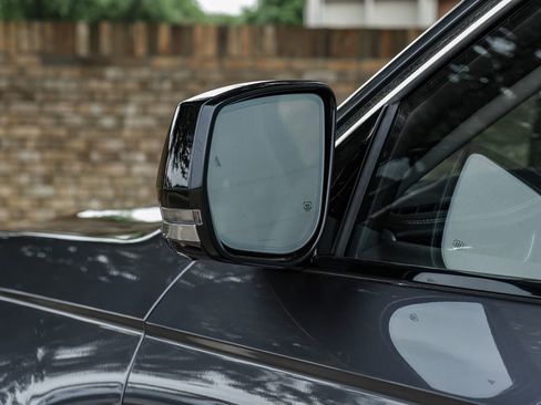 Used 2023 Jeep Grand Cherokee L Limited w/ Luxury Tech Group II image 52